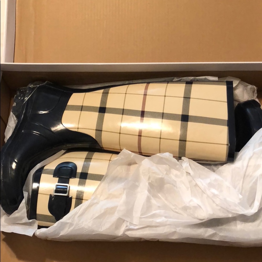 Rain boots
